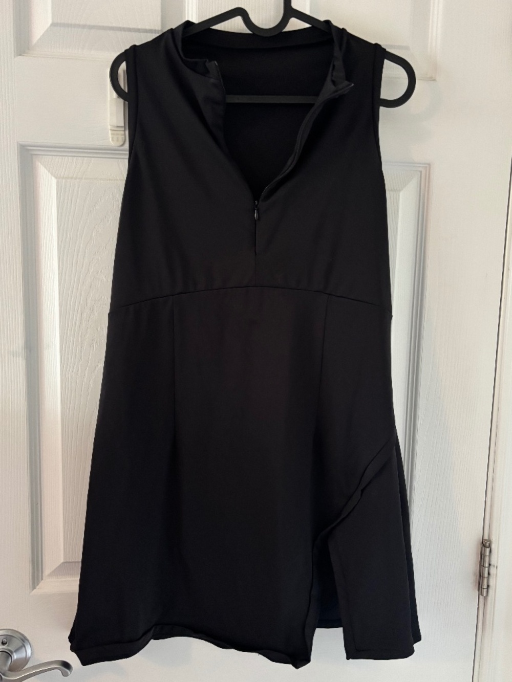 Halara Women’s XL Black Sleeveless Tennis Dress – Zip Front